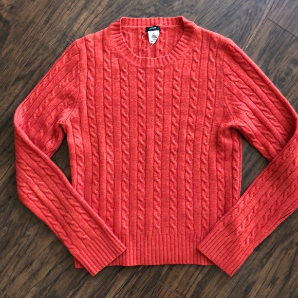 J. Crew Sweaters - EUC JCrew cable knit crew neck sweater - Sz M
